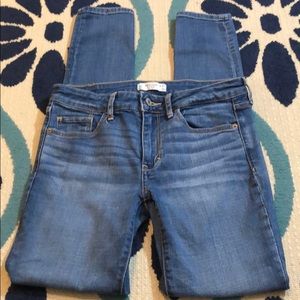 Abercrombie & Fitch skinny jeans!